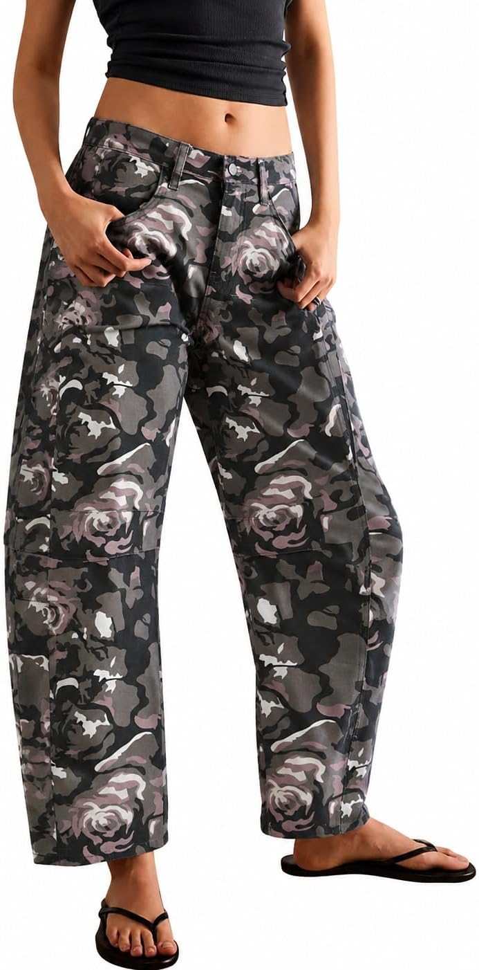 Women's Leopard Print Barrel Jeans - Cropped Baggy Denim with a Tapered Hem for Casual Y2k Outfits - Small