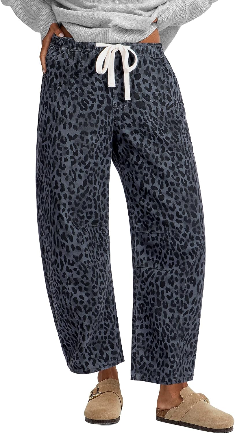 Women's Leopard Print Barrel Jeans - High Waisted Pull On Cropped Wide Leg Stretch Denim for Autumn - Small